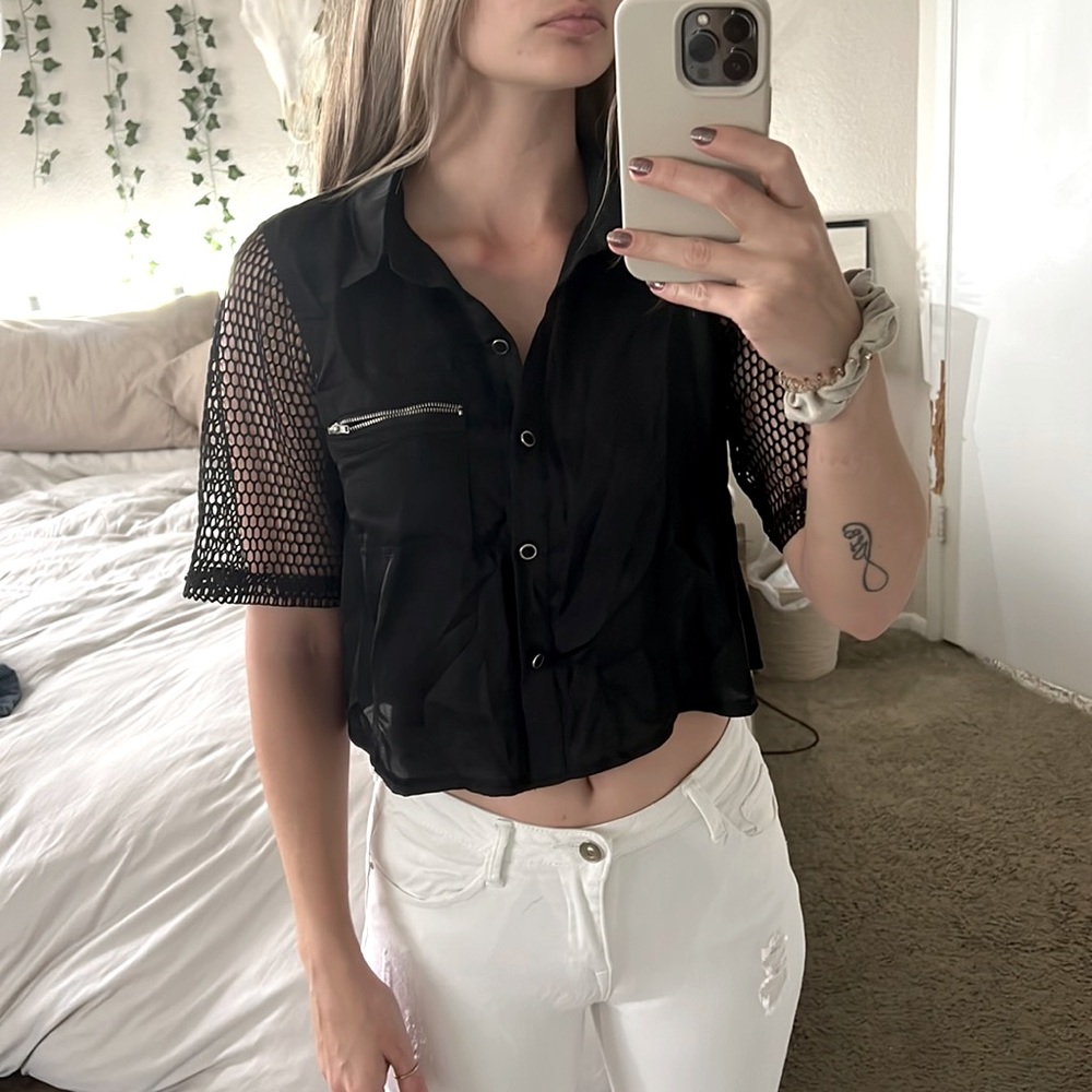Black grunge crop top